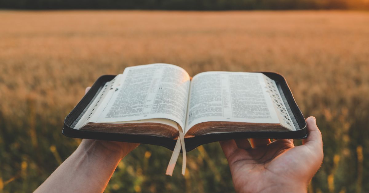 Gifts That Share Scripture and Encouragement
