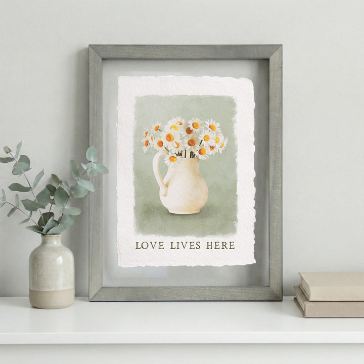 Love Lives Daisies
