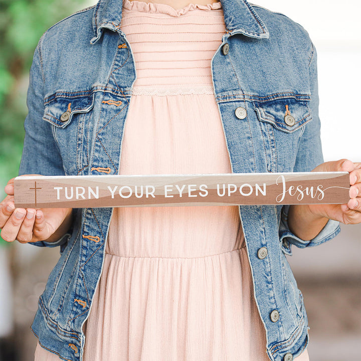 Eyes Upon Jesus Cross