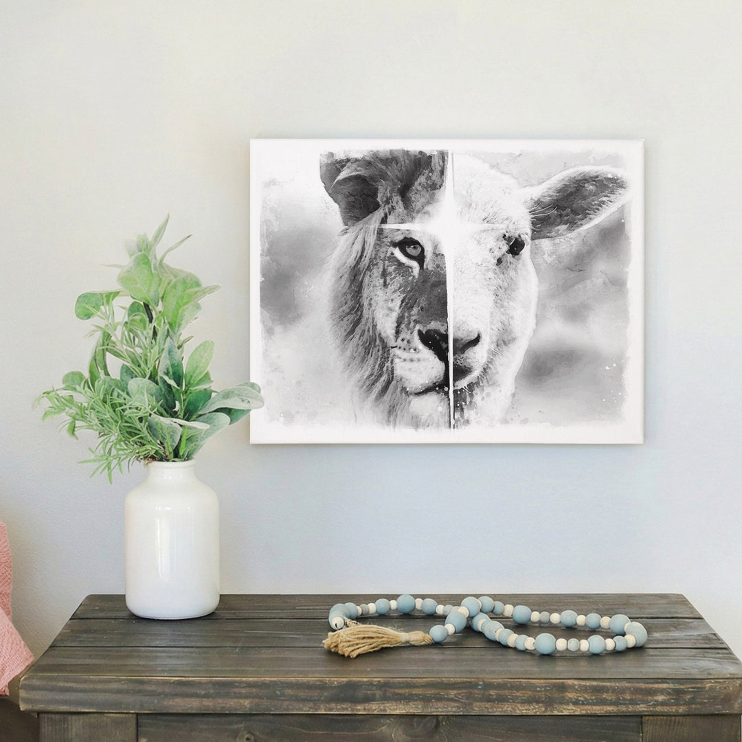 B&W Lion Lamb